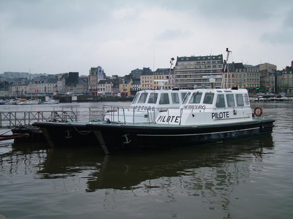 Le Pilotage Hauturier has been approved by LLOYDS for the ISO 9001:2000 quality  